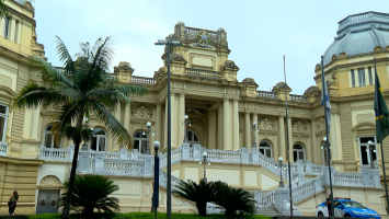 Após renúncia de Castro, presidente do TJRJ assume o governo e tem 48h para convocar eleição indireta; entenda 