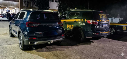 Homem é preso com carro clonado na Via Dutra, em Porto Real