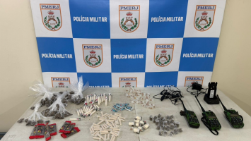 Trio é preso por tráfico de drogas em Volta Redonda