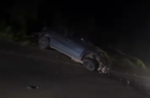 Homem morre em acidente entre ônibus e carro em Sapucaia