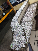 Drogas são apreendidas dentro de mala em Mendes