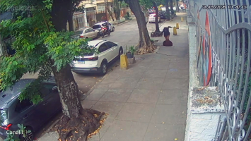 ‘Não consigo levantar da cama, se fosse uma criança teria morrido’, diz mulher ‘engolida’ por bueiro na Zona Norte do Rio