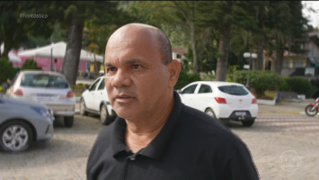 Vice-prefeito investigado por golpe da pensão foge de carro após ser questionado por repórter sobre acusações; VÍDEO