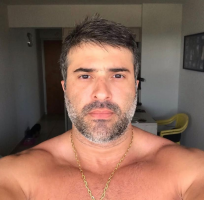 Piloto de helicóptero da polícia baleado em operação no Rio enfrenta complicações após cirurgia de prótese craniana