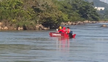 Jovem desaparece após se afogar no Rio Paraíba do Sul, em Itaocara