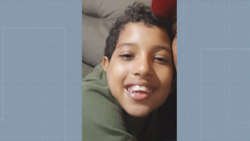 ‘Quando ele falou ‘bala’, as crianças acharam que ele estava brincando’, conta vizinha de menino morto na quadra de prédio na Pavuna