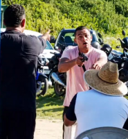 Dono de quiosque fica sob mira de revólver em praia de Cabo Frio: 'Será que minha vida vale R$ 34,50?'; VÍDEO