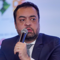 Cláudio Castro convida aliados para encerramento de mandato nesta segunda-feira