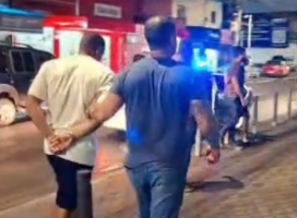 Homem é preso ao tentar vender celular roubado à própria vítima em Nova Iguaçu