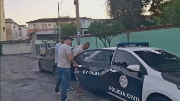 Motorista de app é preso por exigir dinheiro para devolver celular esquecido por passageira