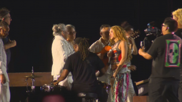 Shakira ensaia em Copacabana e se surpreende com público; 'Isso tudo é pra mim ?', posta cantora