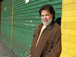 Morre, aos 78 anos, o jornalista e escritor paranaense Toninho Vaz