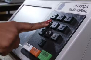 Boca de urna, propaganda irregular: SISP Cidadão registra 150 denúncias eleitorais no RJ