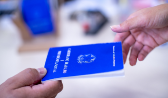 Vagas de emprego: confira as oportunidades disponíveis na Região dos Lagos do RJ