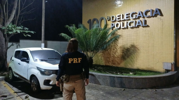 PRF recupera carro com registro de apropriação indébita na Via Dutra, em Porto Real