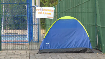 Fãs de Luan Santana relatam assalto em acampamento para show no Rio